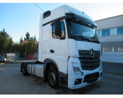 Поступление Mercedes Actros MP4