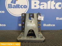 Кронштейн траверсы передней